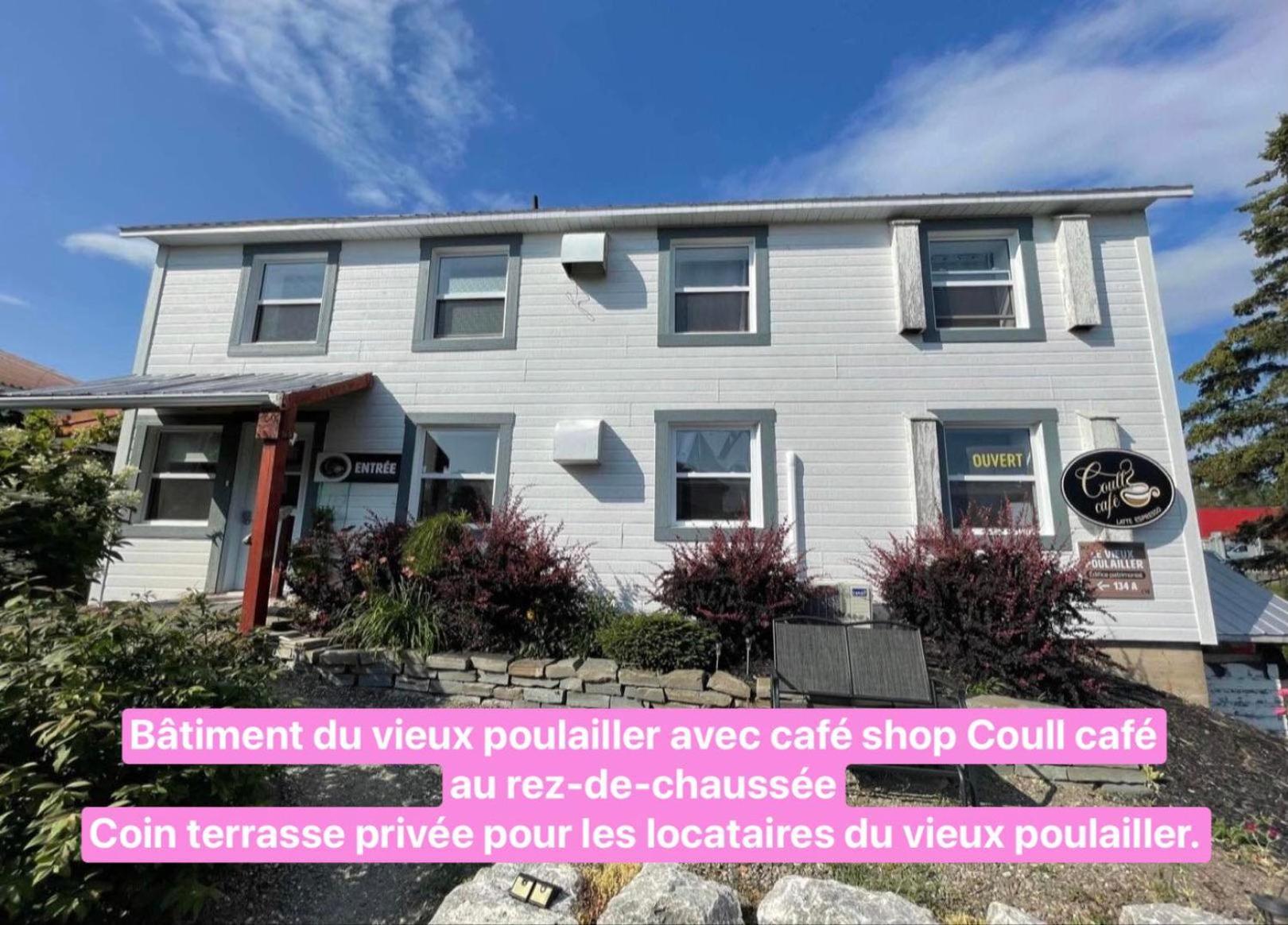 Le Vieux Poulailler Edifice Patrimonial New-Richmond Gaspesie Hotel New Richmond Buitenkant foto